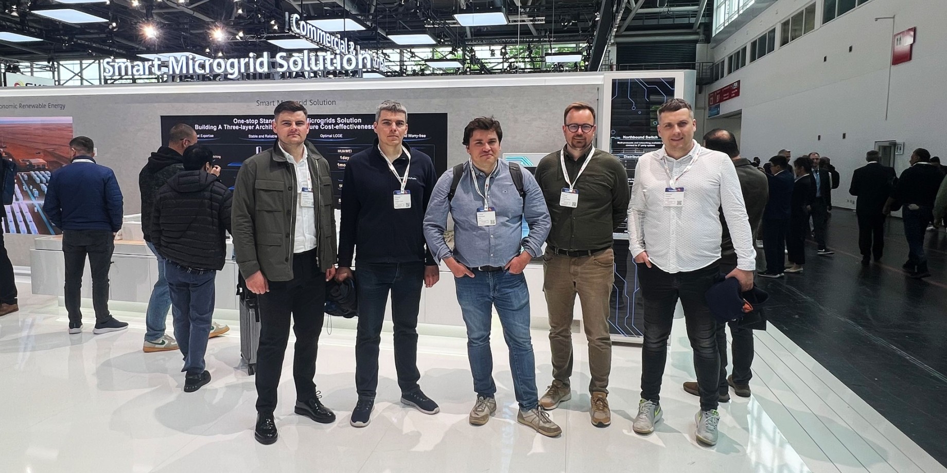 Energia futura komanda lankosi Intersolar Europe 2025 parodoje Miunchene