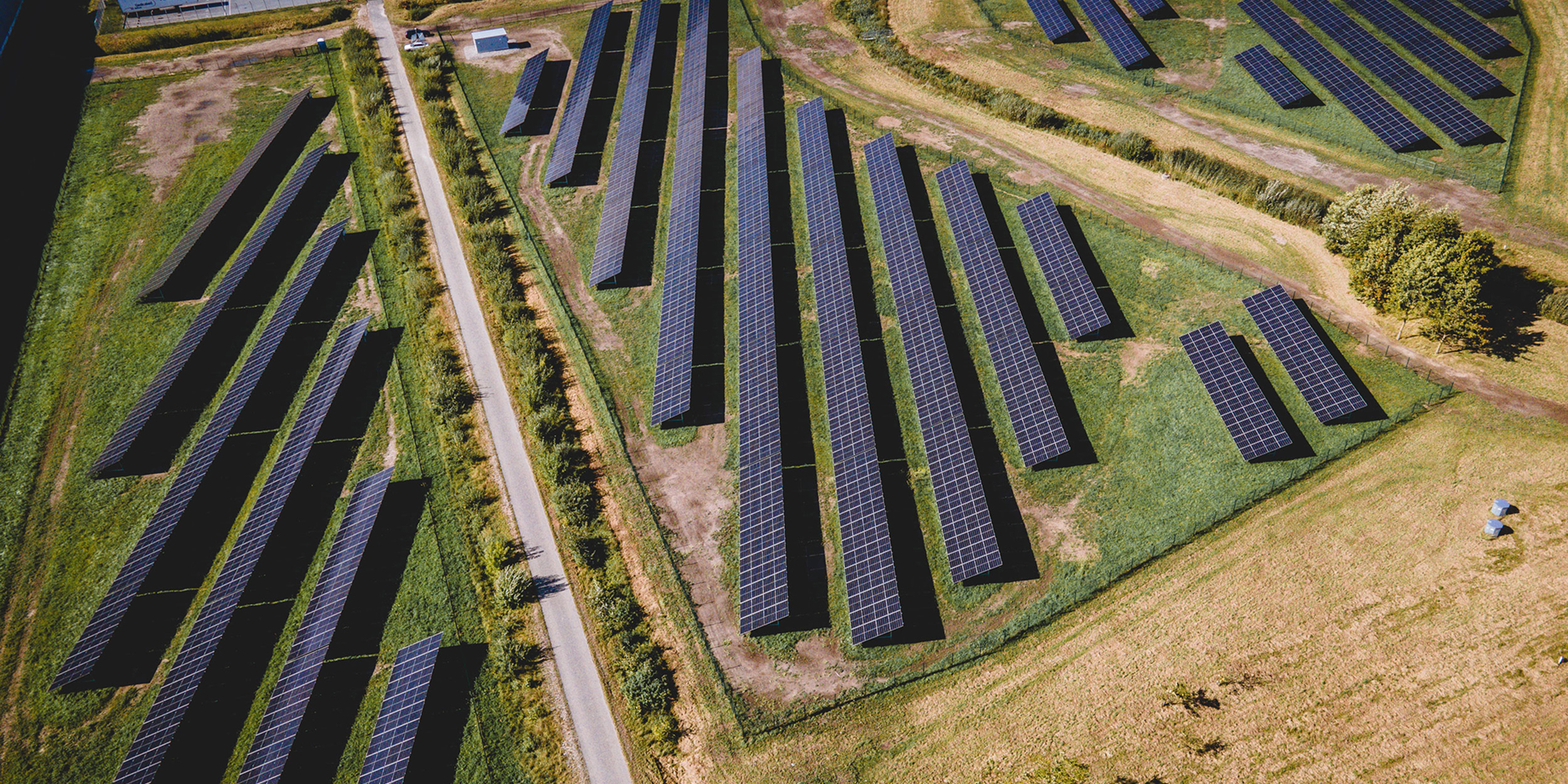 Įrengėme 1,85 MW saulės elektrinę „Philip Morris Lietuva“ gamykloje Klaipėdoje