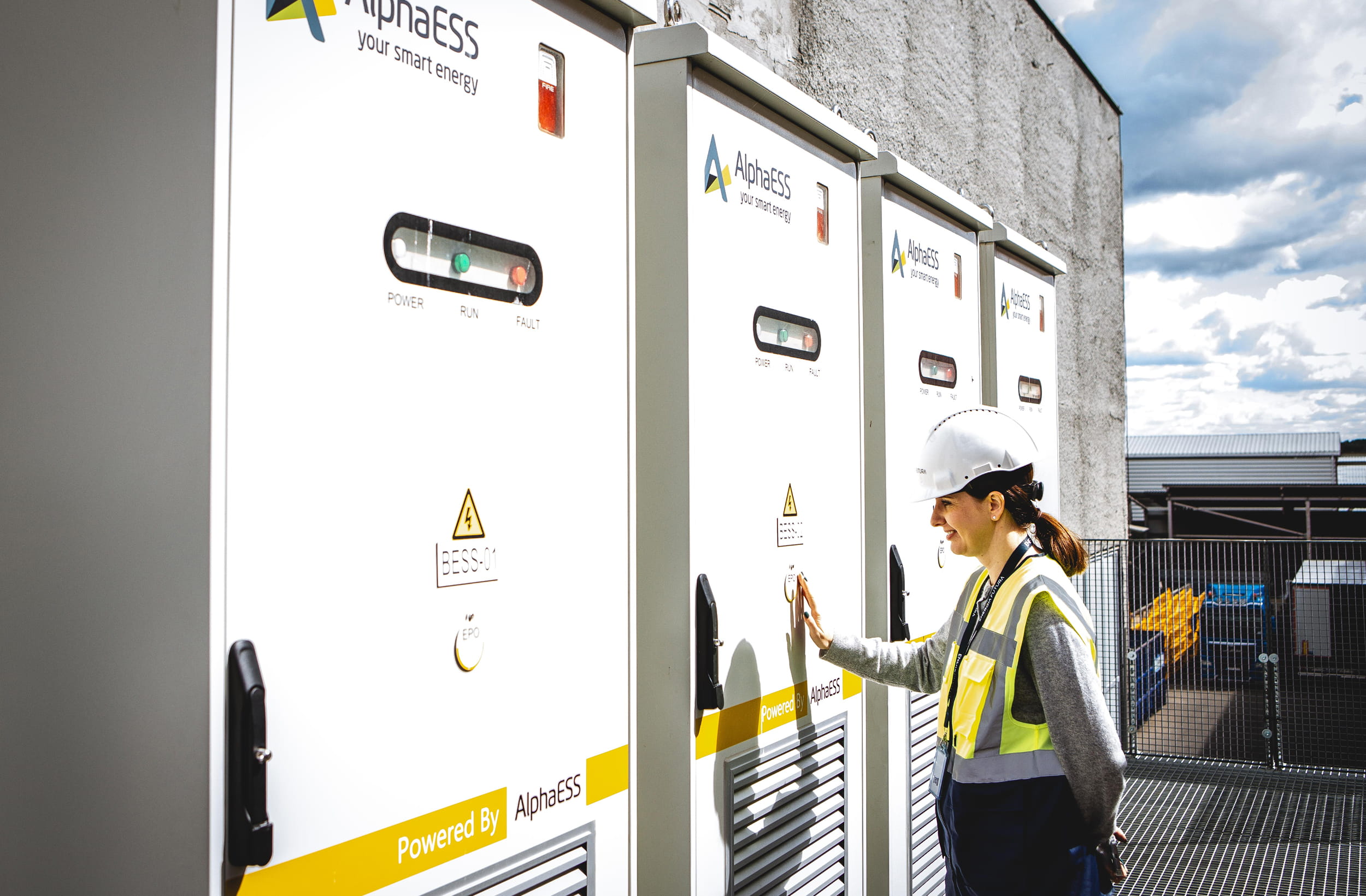 „Serfas“ 500 kW/1045 kWh kaupikliai