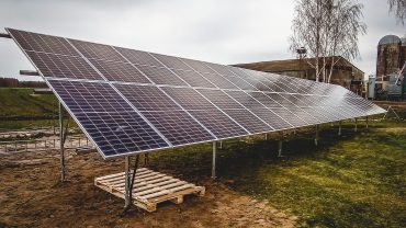 Saulės baterijos ant žemės 14.8 kW galingumo